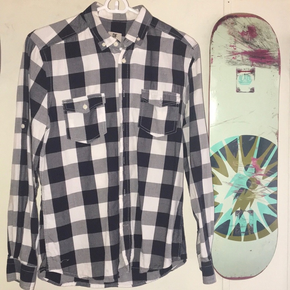 DF BRAND.  Black and white. Slim fit. Long sleeve.